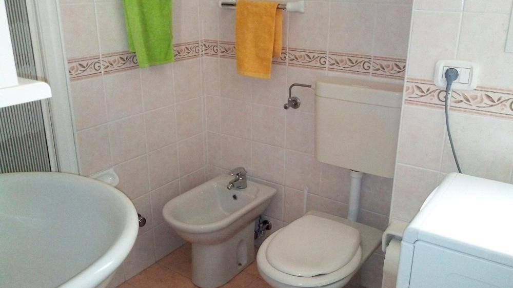 Green Holiday Wohnung Mit Schwimmbad Bibione Bagian luar foto